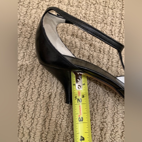 Giorgio Armani black heels. - Picture 6 of 6